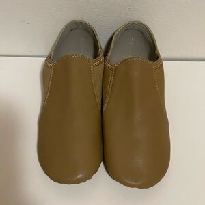 Asyuyu Girls dance slip-on shoes